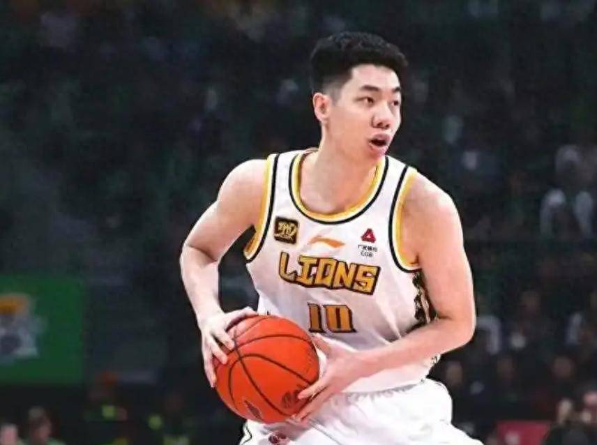 体育竞猜-关于今晨体能课后;广厦男篮再遭质疑备战NBA季后赛;球迷炸锅;阵容厚度经受考验的信息